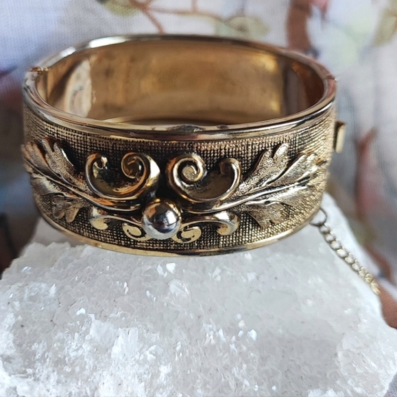 Whiting & Davis Fruit Salad Pink Rose Molded Lucite Vintage Brooch Gold Tone EUC - Picture 13 of 13